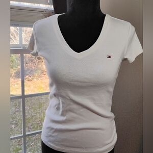 Excellent Y2K Ladies Tommy Hilfiger White V Neck T-shirt Fitted Early 2000s